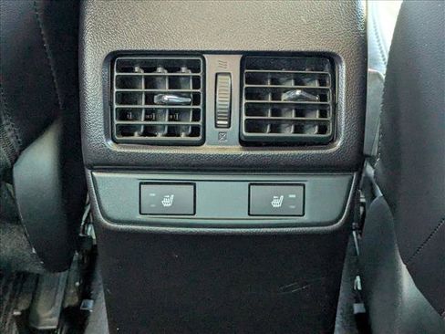 Used 2017 Subaru Outback 2.5i Limited image 20