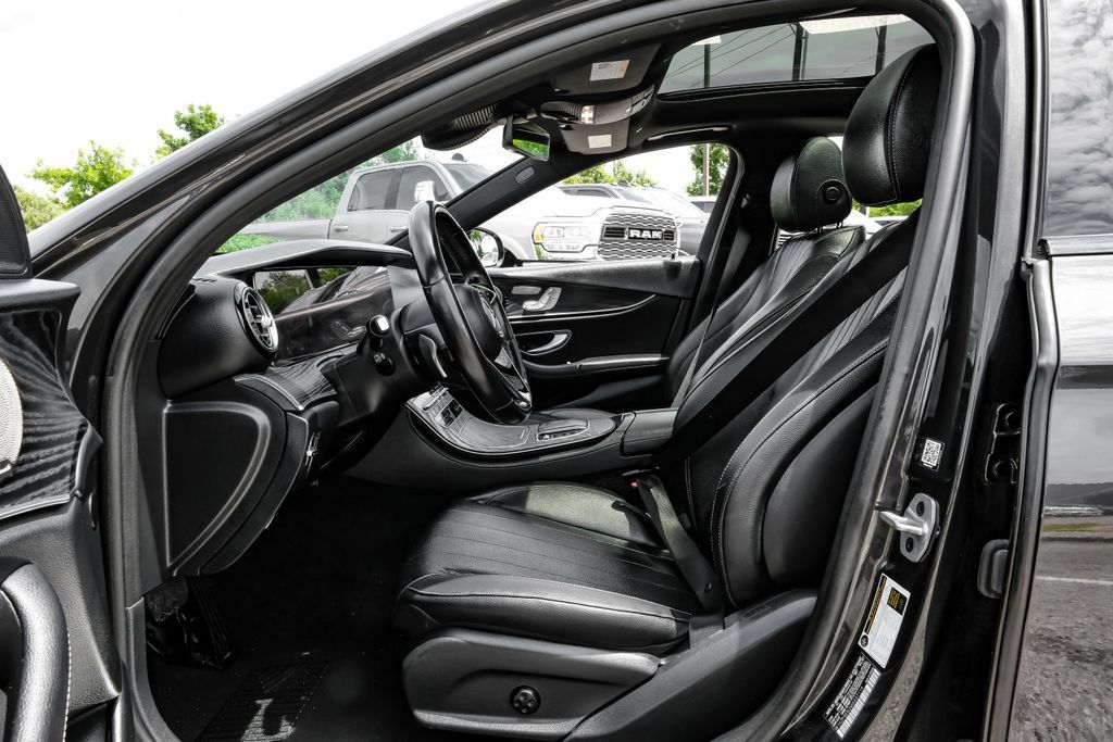 Used 2021 Mercedes-Benz E 350 4MATIC Sedan w/ Premium Package image 37
