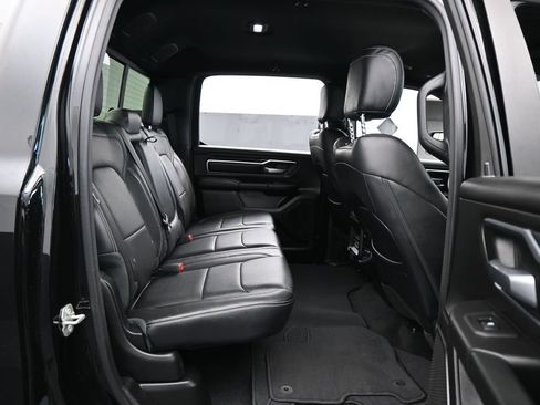Used 2025 RAM 1500 Big Horn AWD/4WD image 36
