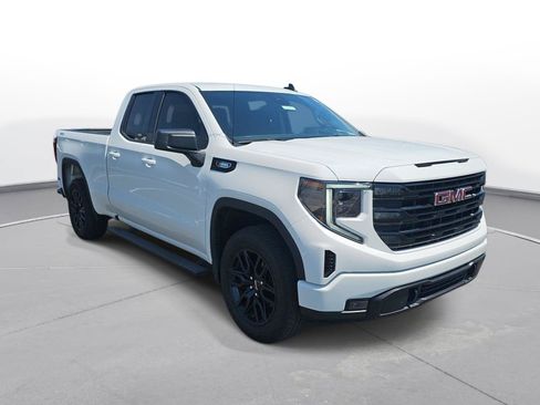 Used 2025 GMC Sierra 1500 Elevation AWD/4WD image 4