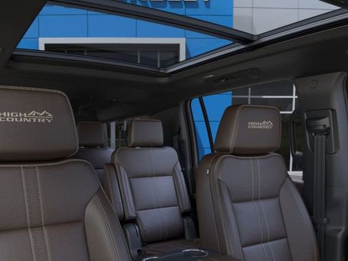 New 2026 Chevrolet Suburban High Country image 24