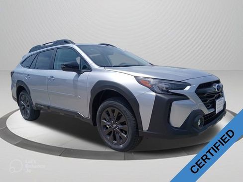 Used 2025 Subaru Outback Onyx Edition AWD/4WD image 1