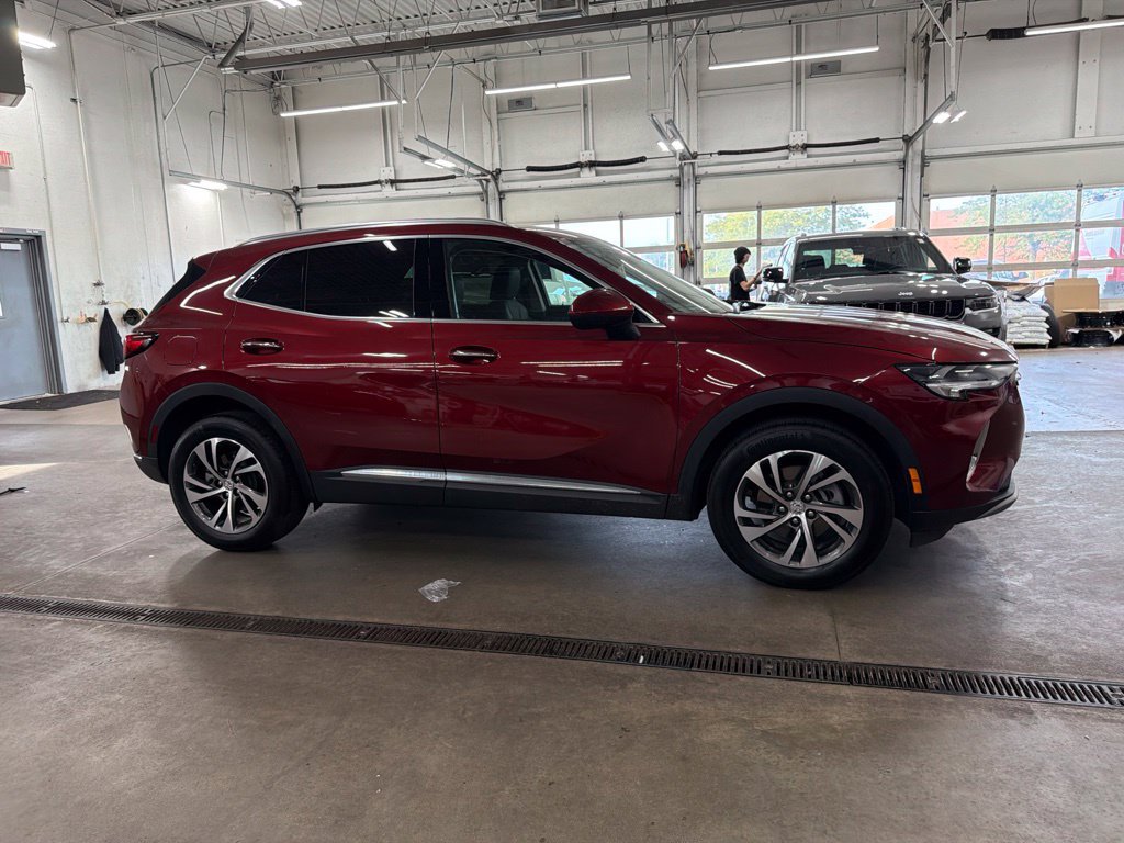 Used 2023 Buick Envision Essence AWD/4WD image 3