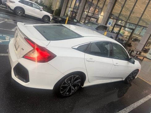 Certified 2019 Honda Civic Si image 2