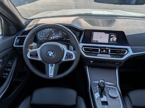 Used 2020 BMW 330i xDrive Sedan w/ Convenience Package AWD/4WD image 16