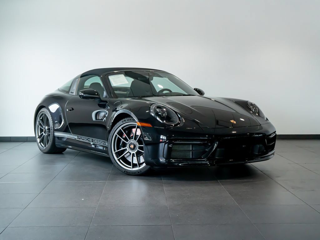 Certified 2023 Porsche 911 50th Anniversary Edition AWD/4WD image 9