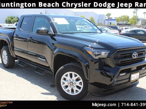 Used 2024 Toyota Tacoma SR5 AWD/4WD image 1