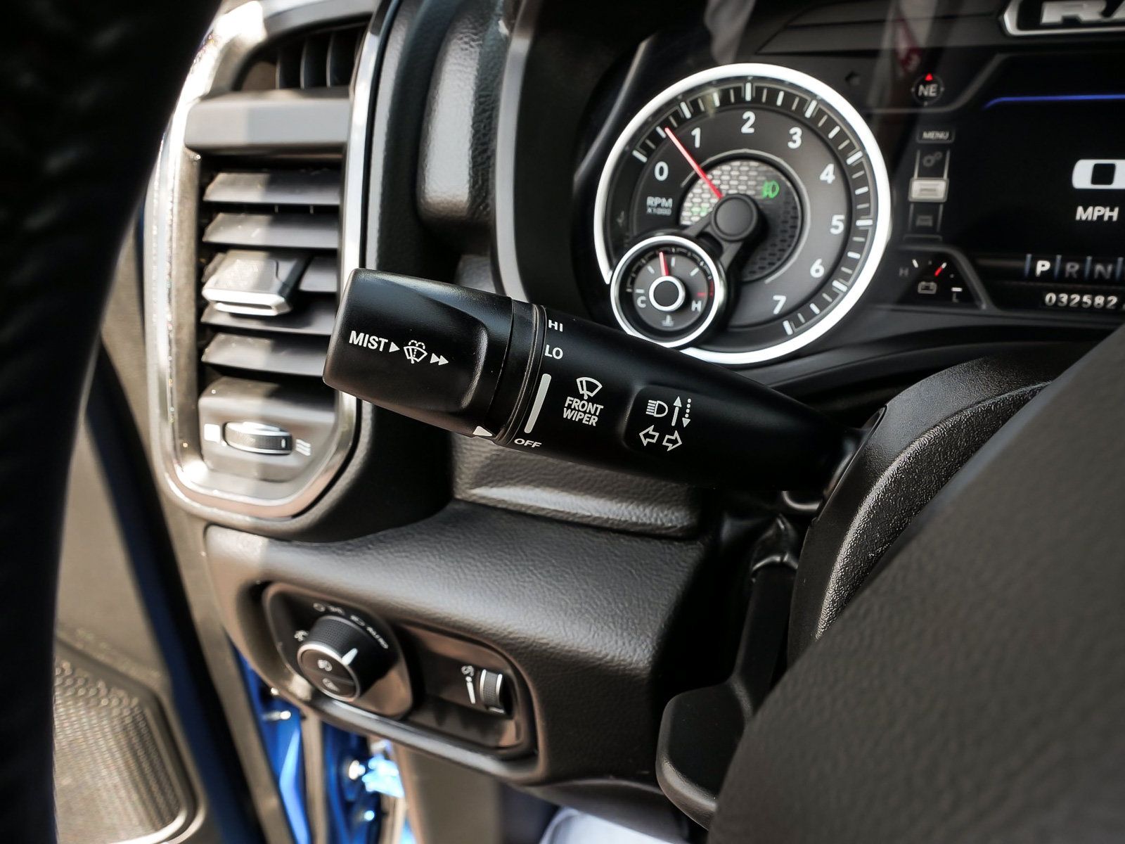 Used 2023 RAM 1500 Big Horn AWD/4WD image 23
