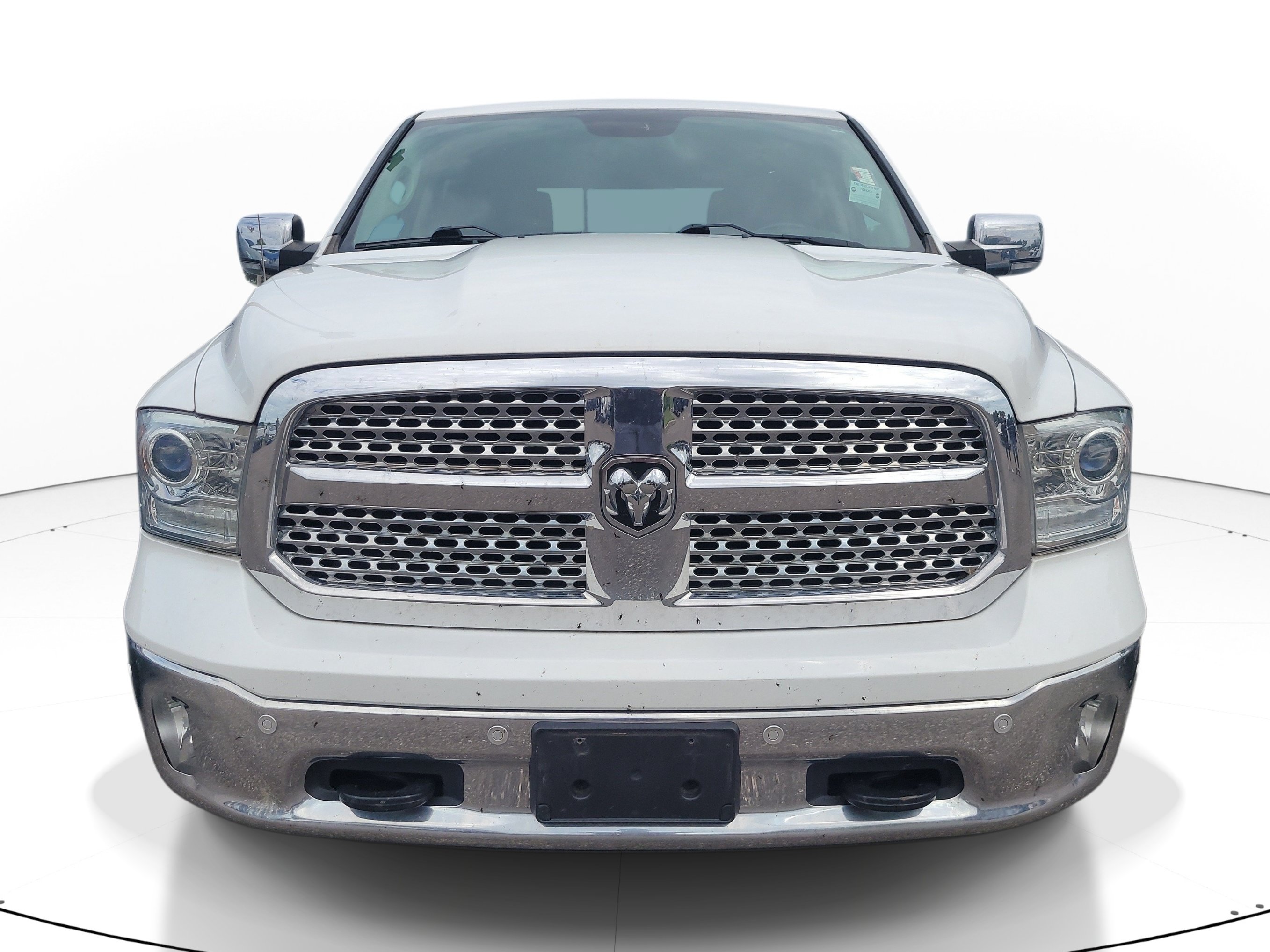 Used 2017 RAM 1500 Laramie w/ Convenience Group AWD/4WD image 2