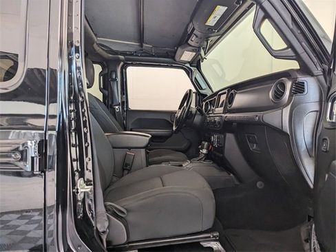 Used 2022 Jeep Wrangler Unlimited Sport image 14