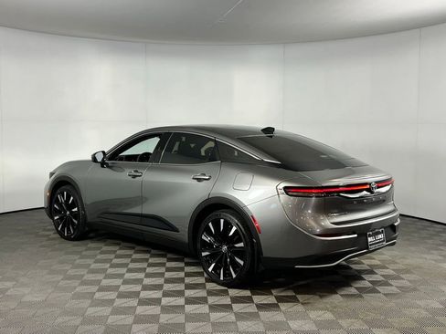 Used 2025 Toyota Crown Platinum image 9