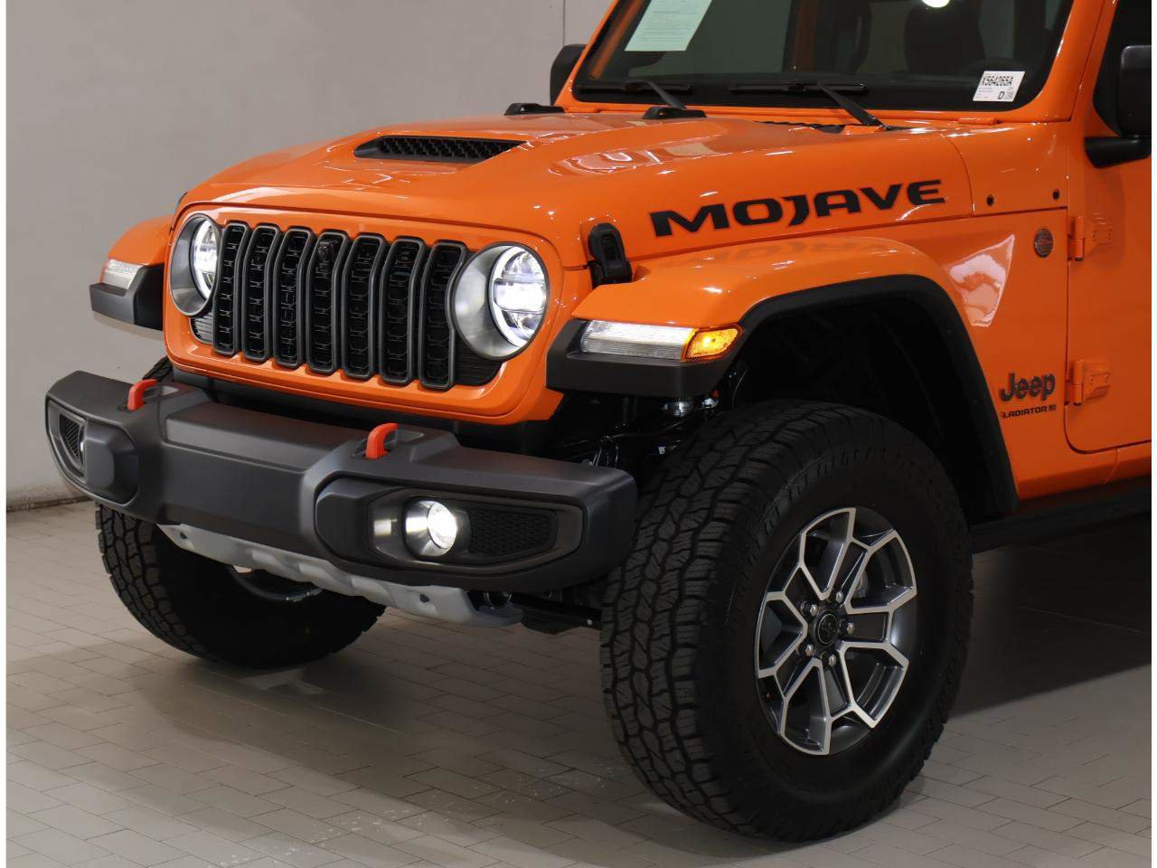 Used 2025 Jeep Gladiator Mojave w/ Safety Group AWD/4WD image 2