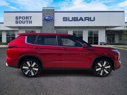 Used 2025 Mitsubishi Outlander SE