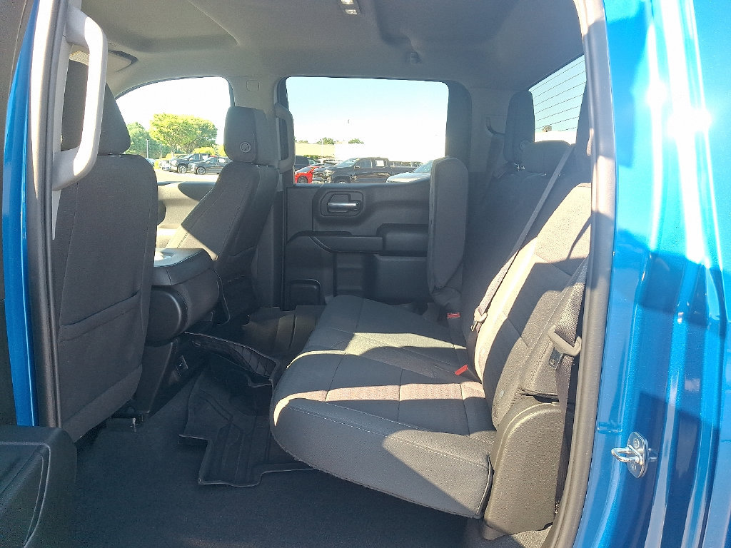 Certified 2022 Chevrolet Silverado 1500 Custom w/ Rally Edition AWD/4WD image 10