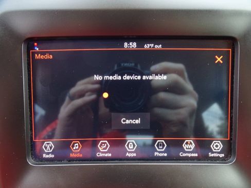 Used 2019 Jeep Cherokee 4WD Latitude image 19
