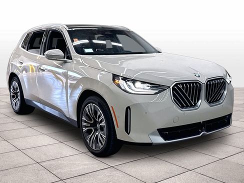 Used 2026 BMW X3 xDrive30i w/ Premium Package AWD/4WD image 2