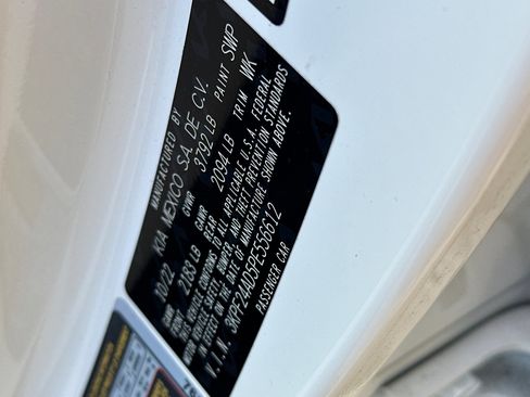 Used 2023 Kia Forte LXS w/ LXS Technology Package image 21