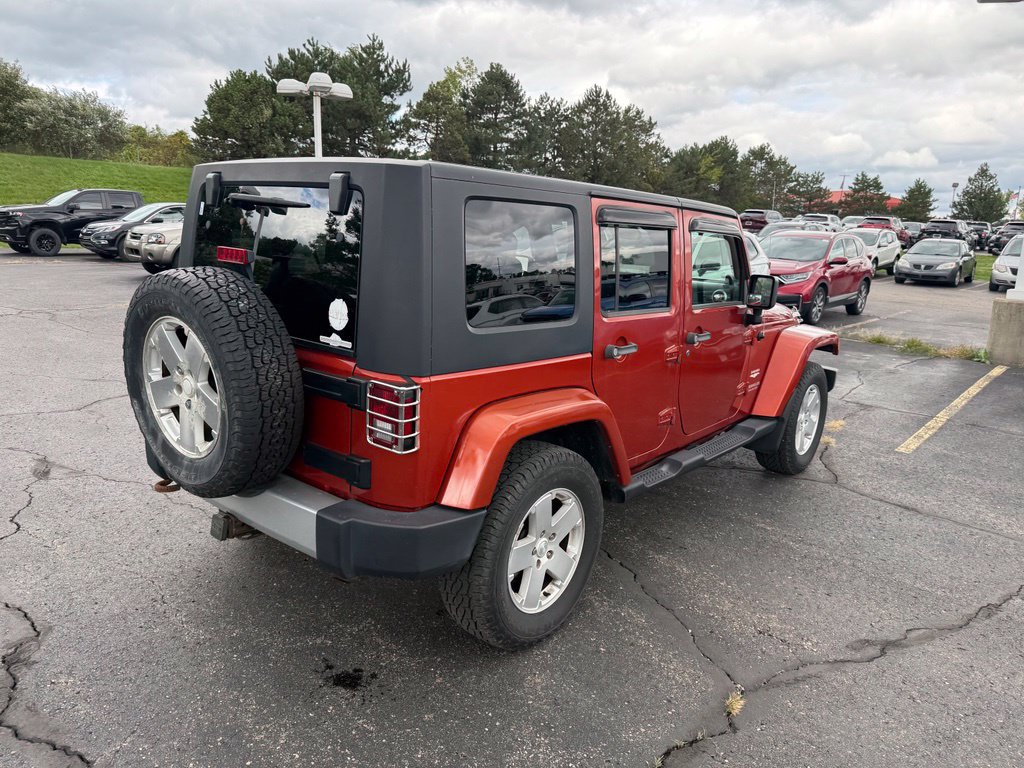 Used 2009 Jeep Wrangler Unlimited Sahara w/ Dual Top Group AWD/4WD image 3