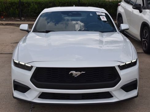 Used 2026 Ford Mustang Premium RWD image 3