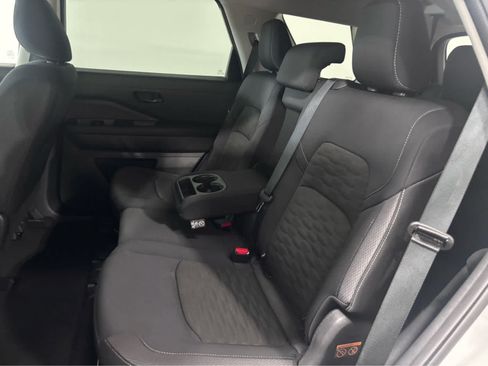 Used 2025 Nissan Pathfinder SV AWD/4WD image 14