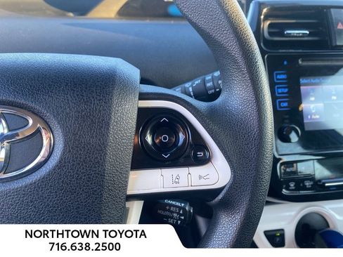 Used 2018 Toyota Prius Four image 24