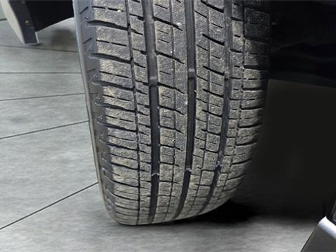 Used 2018 Honda Fit Sport image 28