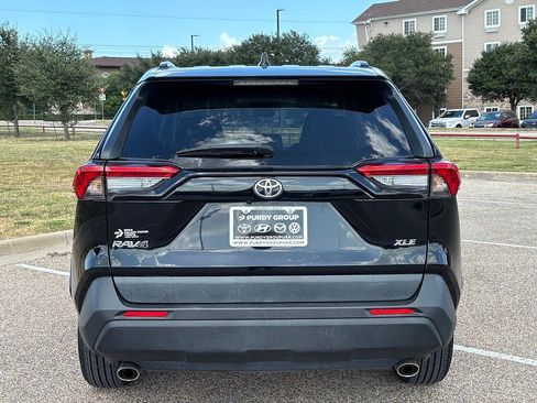 Used 2023 Toyota RAV4 XLE FWD image 6