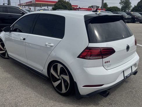 Used 2019 Volkswagen GTI SE FWD image 6