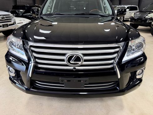 Used 2015 Lexus LX 570 4WD w/ Luxury Package image 13