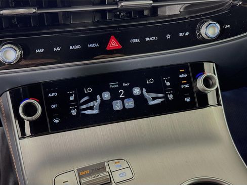 New 2026 Genesis GV70 3.5T Sport Advanced image 18