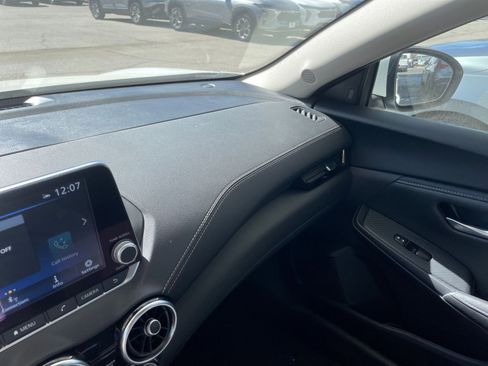 Used 2025 Nissan Sentra SV image 33