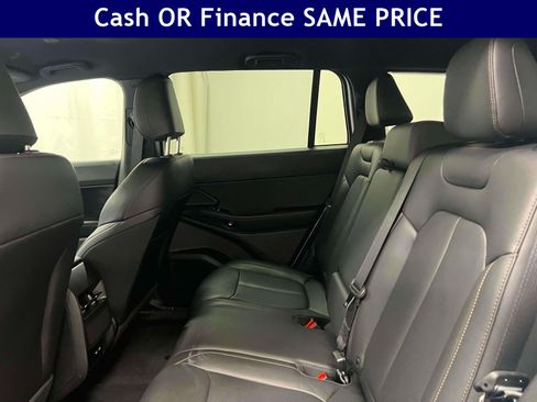 Used 2026 Jeep Cherokee Limited AWD/4WD image 14