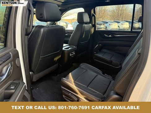 Used 2022 GMC Yukon XL Denali AWD/4WD image 37