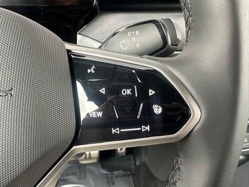 New 2025 Volkswagen ID. Buzz Pro S RWD image 25