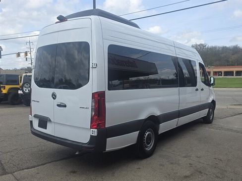 Used 2025 Mercedes-Benz Sprinter 2500 image 6