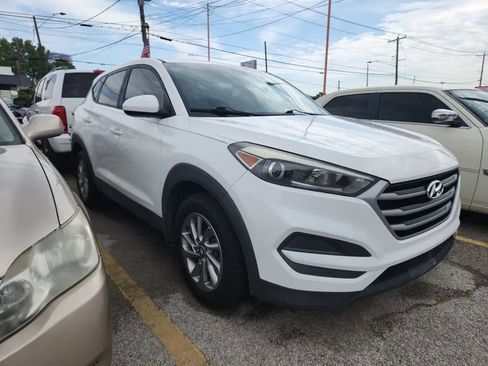Used 2018 Hyundai Tucson SE FWD image 1