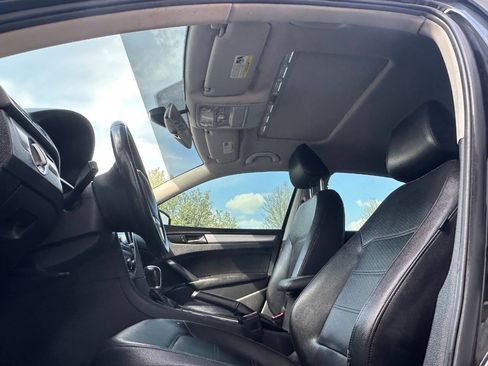 Used 2013 Volkswagen Passat TDI SE FWD image 12