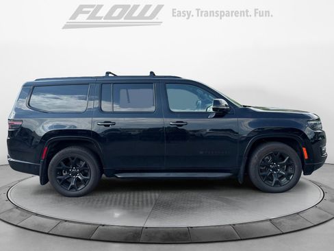 Used 2023 Jeep Wagoneer Series II w/ Convenience Group I AWD/4WD image 8