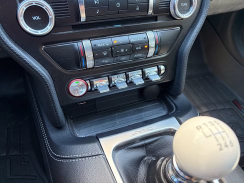 Used 2022 Ford Mustang Mach 1 w/ Mach 1 Handling Package RWD image 37