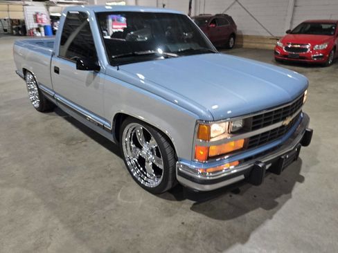 Used 1989 Chevrolet Silverado 1500 2WD Regular Cab image 22