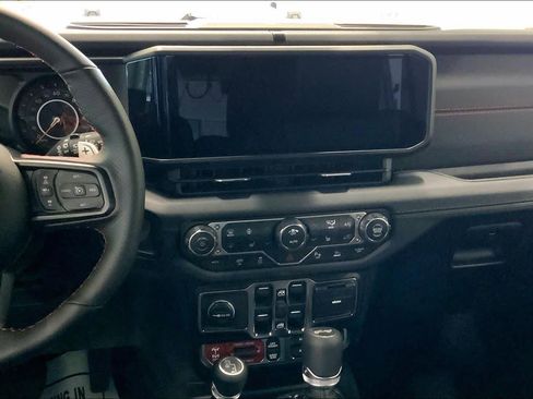 New 2026 Jeep Wrangler Unlimited Rubicon 392 image 13