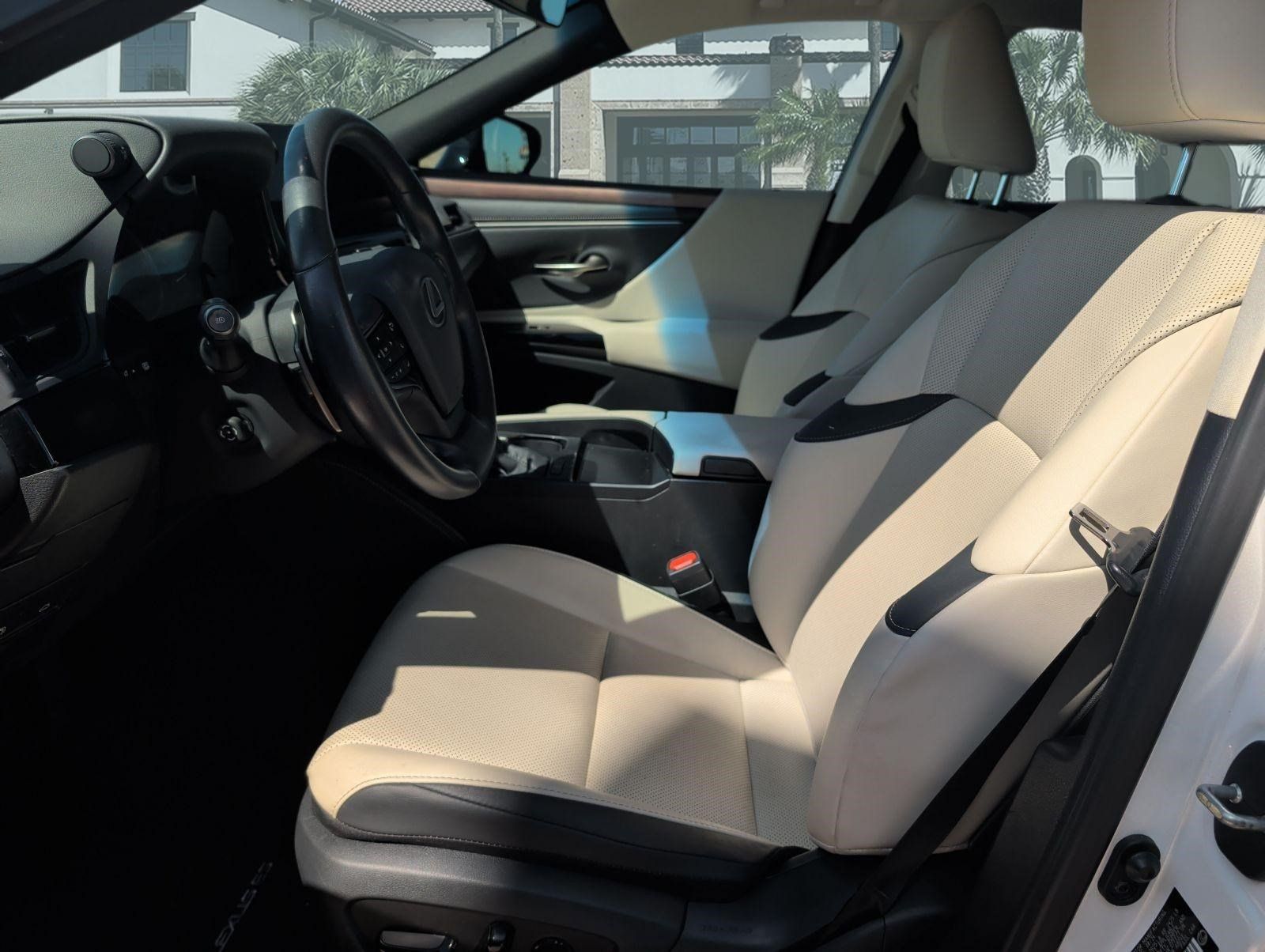 Certified 2025 Lexus ES 350 w/ Premium Package FWD image 11