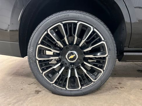 New 2026 Chevrolet Tahoe High Country image 9
