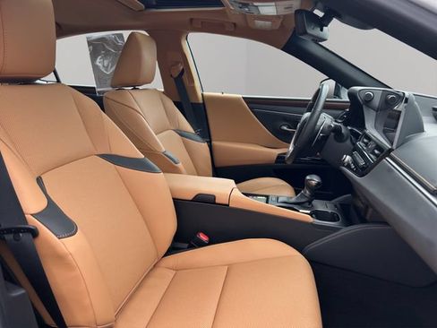 Used 2023 Lexus ES 250 w/ Premium Package AWD/4WD image 36