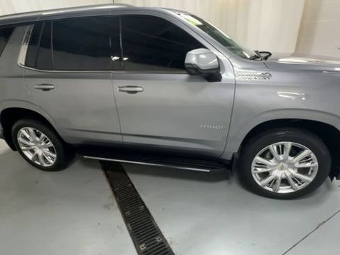 Used 2024 Chevrolet Tahoe High Country AWD/4WD image 9