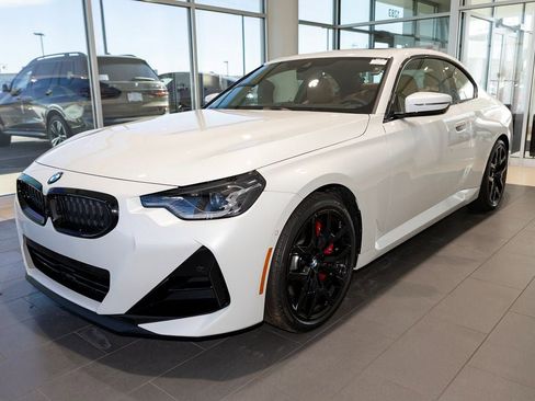 Used 2026 BMW 230i xDrive Coupe w/ Premium Package AWD/4WD image 3