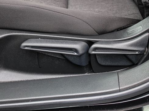 Certified 2025 Honda Accord LX image 20