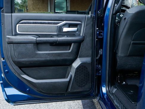 Used 2022 RAM 2500 Big Horn w/ Night Edition image 33