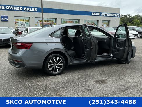 Used 2024 Volkswagen Jetta S FWD image 33