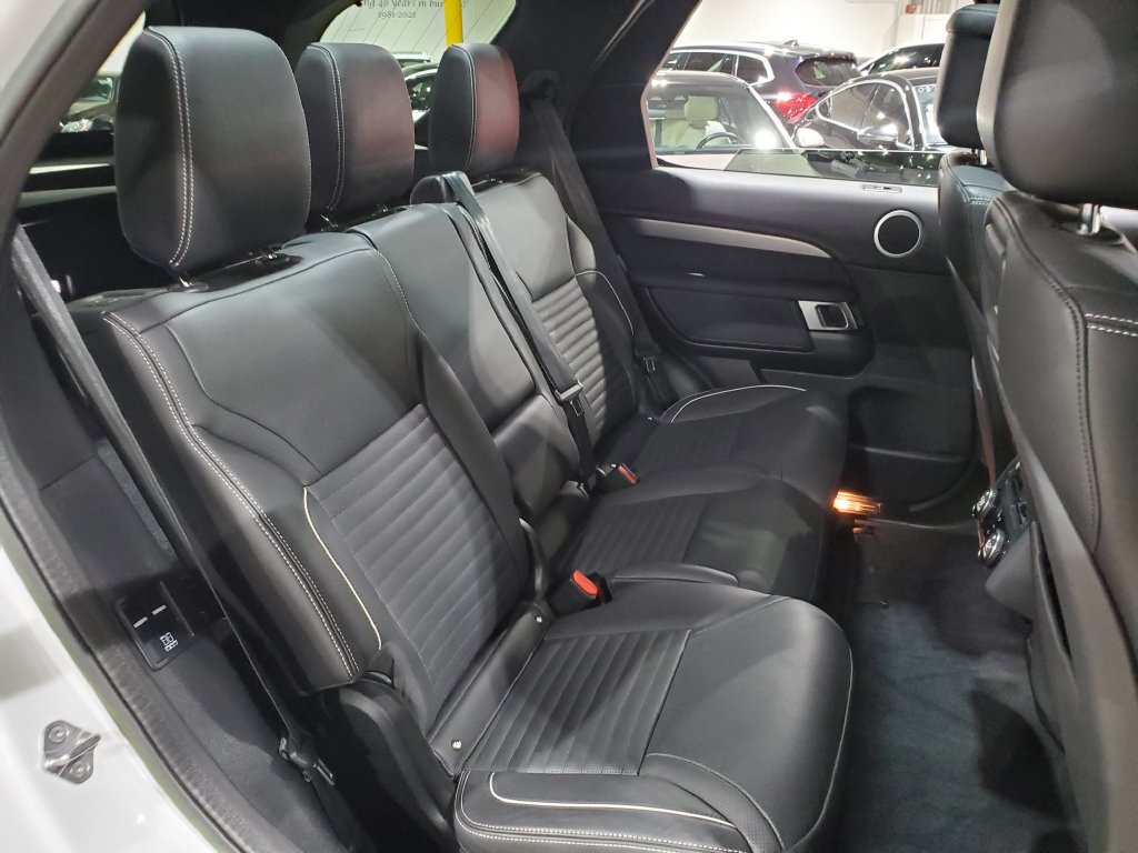 Used 2023 Land Rover Discovery S R-Dynamic AWD/4WD image 20